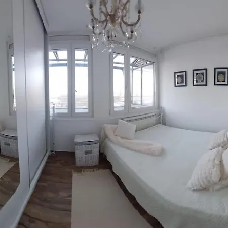 Apartament Rooftop New